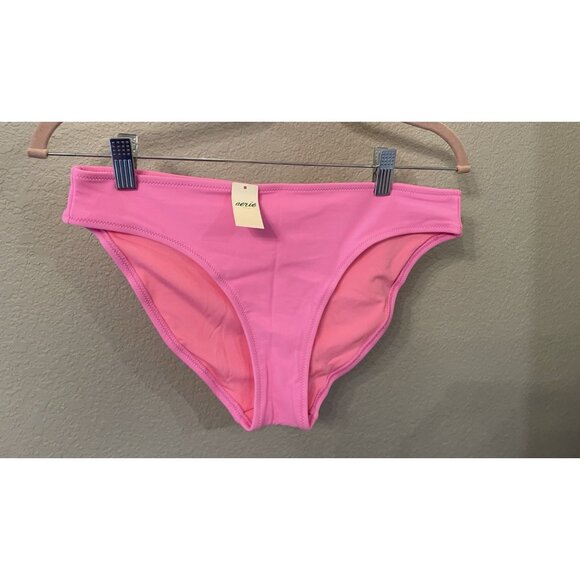 NEW! Aerie Pink Bikini‎ Bottom Medium Swimsuit Beach Resortwear Sexy Cruise - Picture 1 of 6